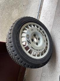 4 gomme Yokohama 185/60 R15