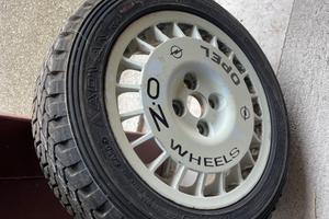 4 gomme Yokohama 185/60 R15