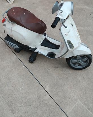 mini vespa elettrica bambino