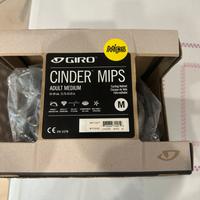 Casco Giro cinder