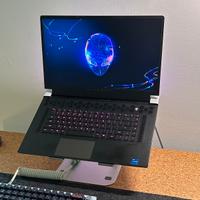 Dell Alienware X17 R1 schermo 4K laptop gaming