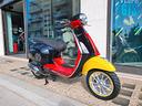 piaggio-vespa-125-primavera-mikey-mouse-edition