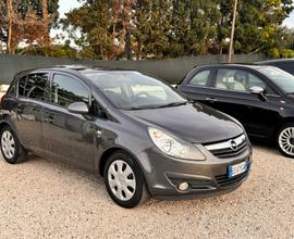 Opel Corsa 1.2 5 porte Cosmo