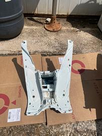 pedana poggiapiedi aerox 50