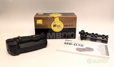 Nikon Battery Pack MB-D10 (per Nikon D300 e D700)