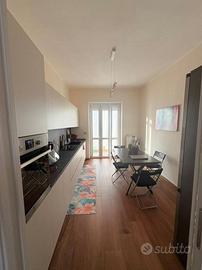 Trilocale ristrutturato con box auto - Alpignano