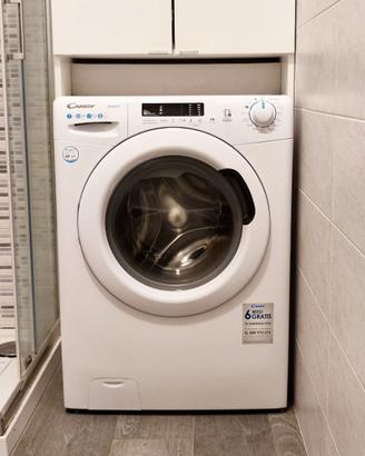 Lavatrice Candy bianca + Mobile Ikea in omaggio