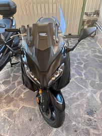 Yamaha tmax 560 tech max