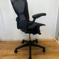 Herman Miller Aeron ricondizionata