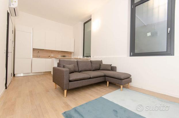 UFFICIO/LOFT RISTRUTTURATO IN VIA ORTI