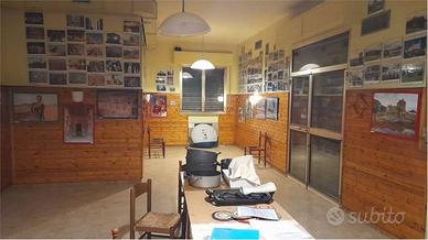 Immobile di 220 m² con più di 5 locali a Castelfra