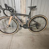 bici da corsa Gravel 