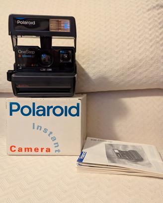 polaroid instant camera 636