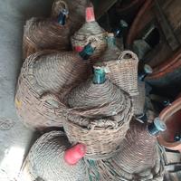 Damigiane impagliate 