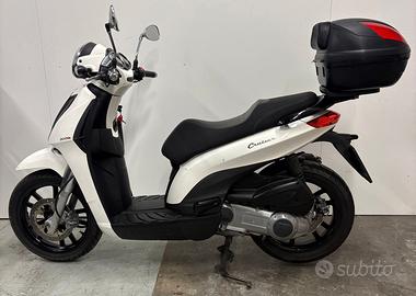 Piaggio Carnaby Cruiser 300