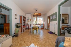 QUADRILOCALE CON ASCENSORE