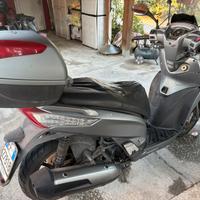 Kymco People 300 GT