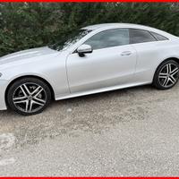 MERCEDES BENZ CLASSE E 220 coupè D AMG 4MATIC