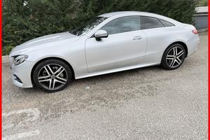 MERCEDES BENZ CLASSE E 220 coupè D AMG 4MATIC