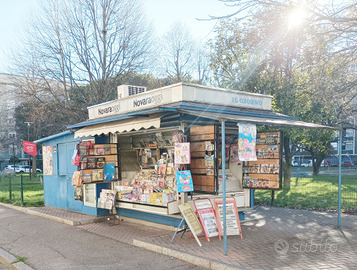 Vendes chioscoi bar con edicola