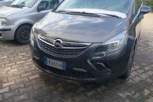  Opel Zafira 2012