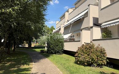 AMPIO TRILOCALE CON TERRAZZINO, BALCONE, BOX E CAN