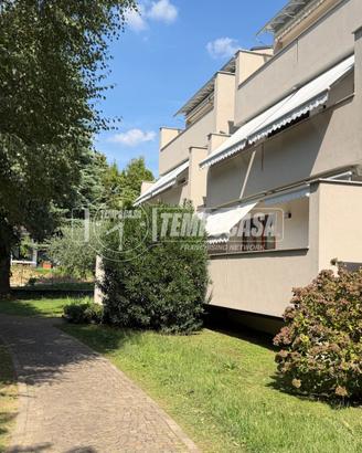 AMPIO TRILOCALE CON TERRAZZINO, BALCONE, BOX E CAN