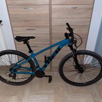 Trek Marlin 5 gen 3 bici MTB shimano&bontrager con