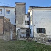 CASA SEMINDIPENDENTE A MONTÙ BECCARIA