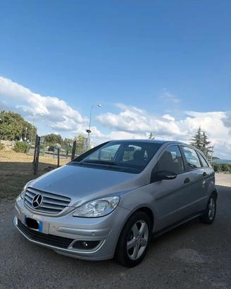 Mercedes-benz B 180 CDI