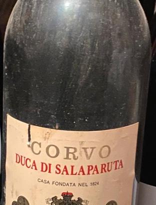 Vino Corvo