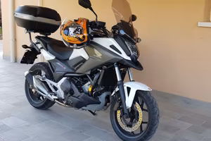 HONDA NC750X DCT