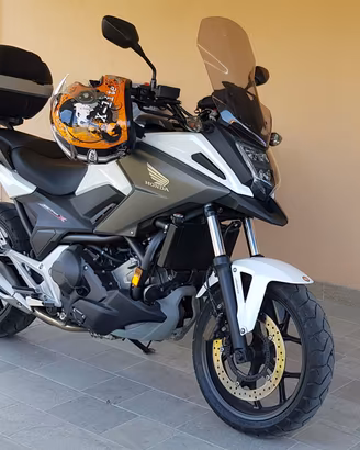 HONDA NC750X DCT