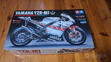 Kit Tamiya Yamaha YZR-M1