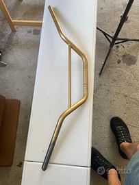 manubrio originale per moto da enduro/adventuring