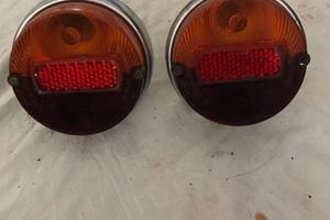 Gruppo ottico posteriore per auto vintage