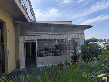 Gazebo tutto struttura in ferro bello e pesante