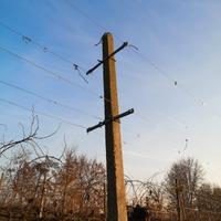 Pali quadrati di cemento 