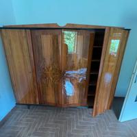 Camera da letto vintage completa in legno