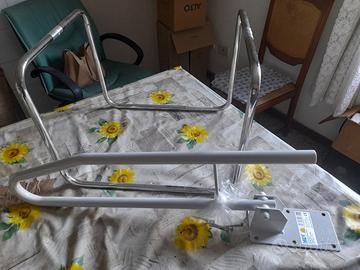 Attrezzatura accessori oggetti anziani disabili