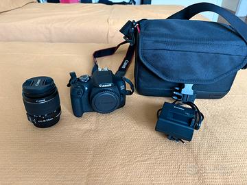 Macchina fotografica reflex Cannon 2000D