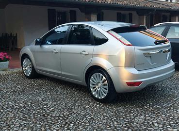 Ford Focus mk2 1.6 tdci 90cv Titanium +