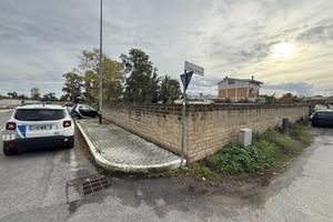 Terreno di 1086 m² a Roma