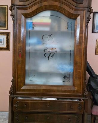 Collezione arredi d’epoca: mobili antiquariato