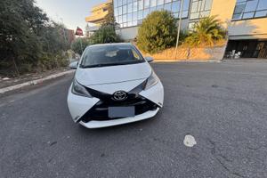 Toyota Aygo 1.0  42000 km bluetooth e retrocamera