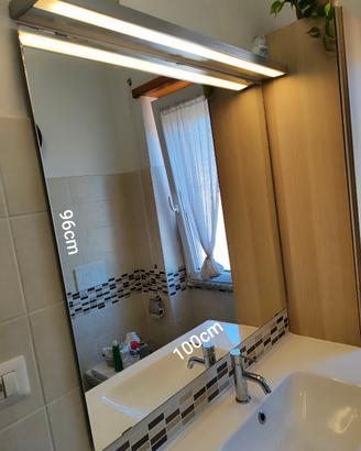 Specchio bagno + Illuminazione