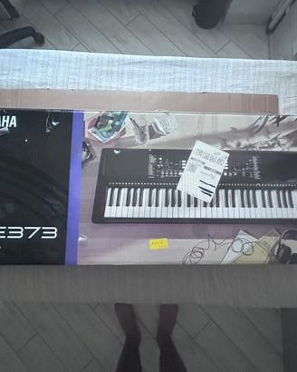 Tastiera Yamaha PSR-E363.