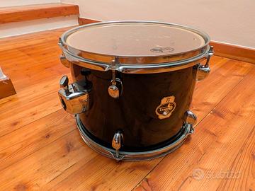 Tom 12x10" marca Tamburo 