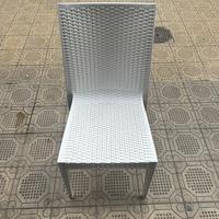 Sedie bianche in rattan