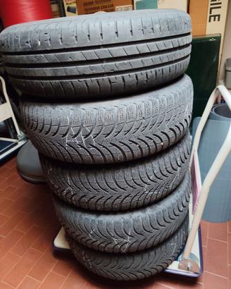 Quattro ruote invernali 185/65/15 + ruota di scort